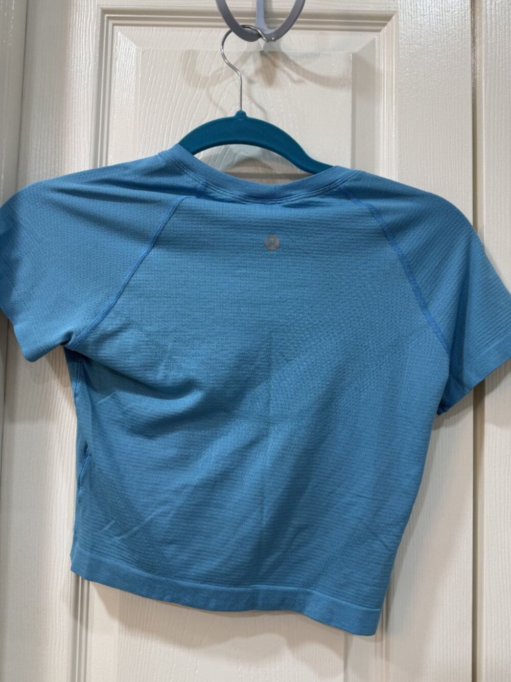 Lululemon Swiftly Tech Short Sleeve Crop Top Blue Size 6 Lightweight Activewear - Picture 2 of 6